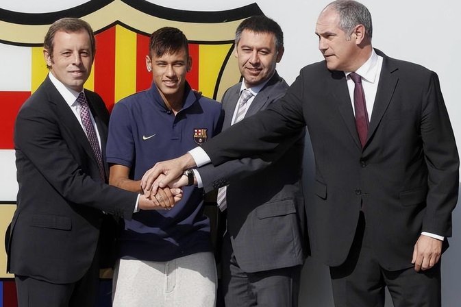 巴萨双线布局：考察戈茨估价2500万欧