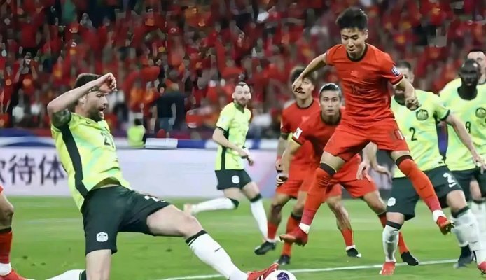 国足0-0泰国：熟悉的遗憾，进攻难觅突破口