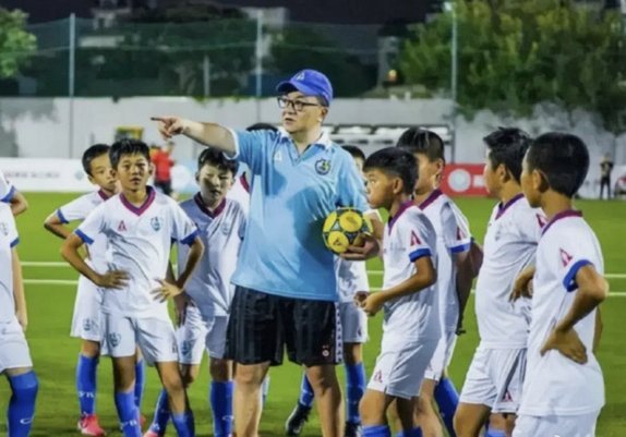 U16中国足球小将跨级平推U17豪门边路，这是什么水平