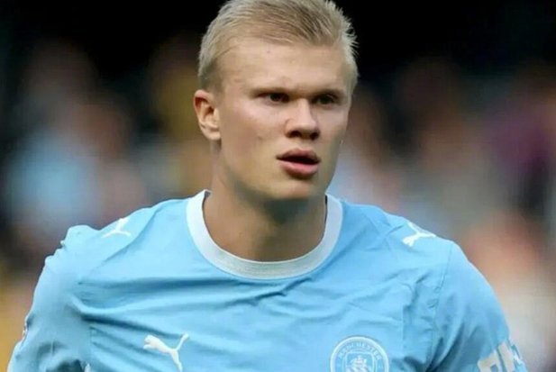 法尔克：拜仁密切关注曼城财务违规案进展，但无意签哈兰德